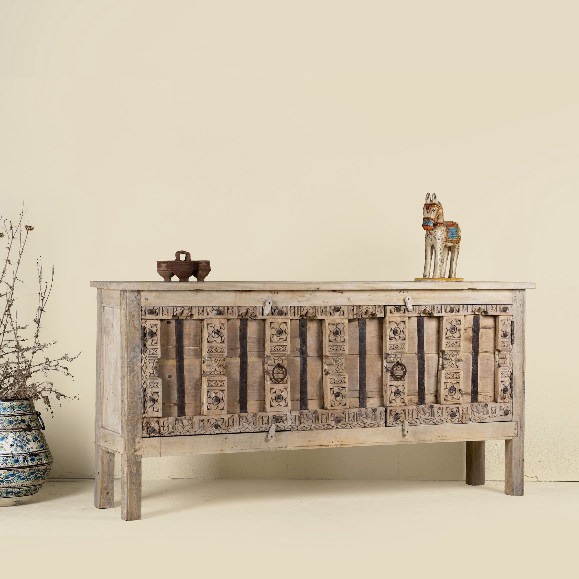 Dressoir Kanan