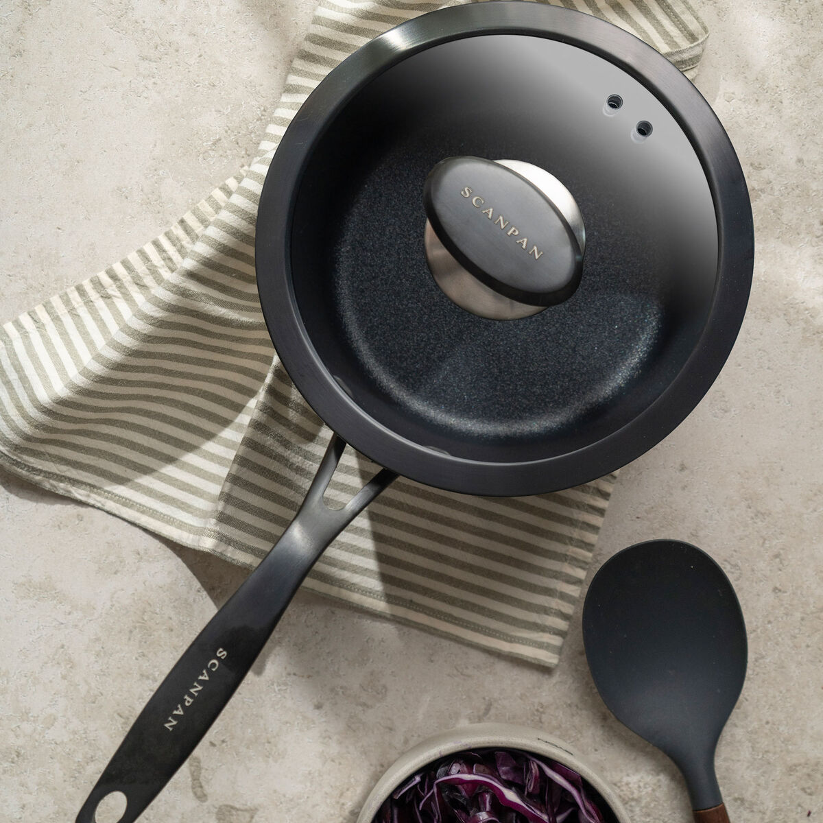Scanpan Pro SB+ kasserolle med lokk 1,8 liter