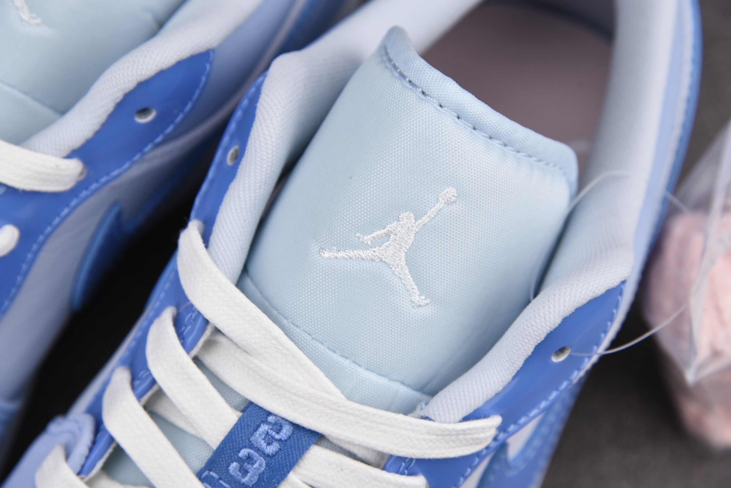 Jordan 1 Low SE Mighty Swooshers