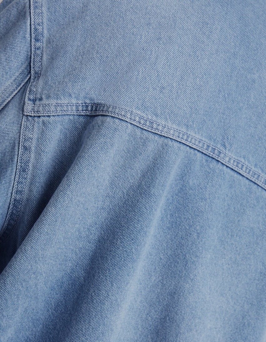 Jaqueta jeans estilo caminhoneiro