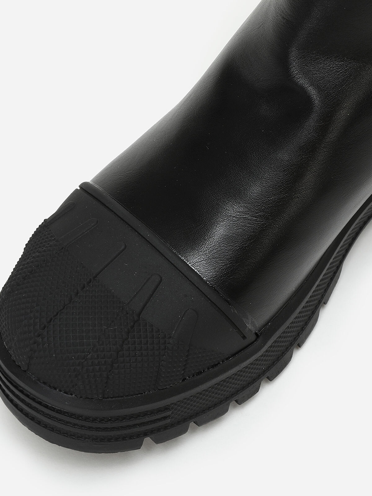 Chelsea crantées avec motifs en relief- Noir