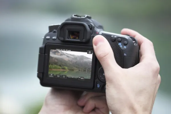 Canon EOS 70D - Digitalkamera - SLR - 20.2 MP - APS-C - 1080p - 3x optisk zoom EF-S 18-55 mm IS STM objektiv - Wireless LAN