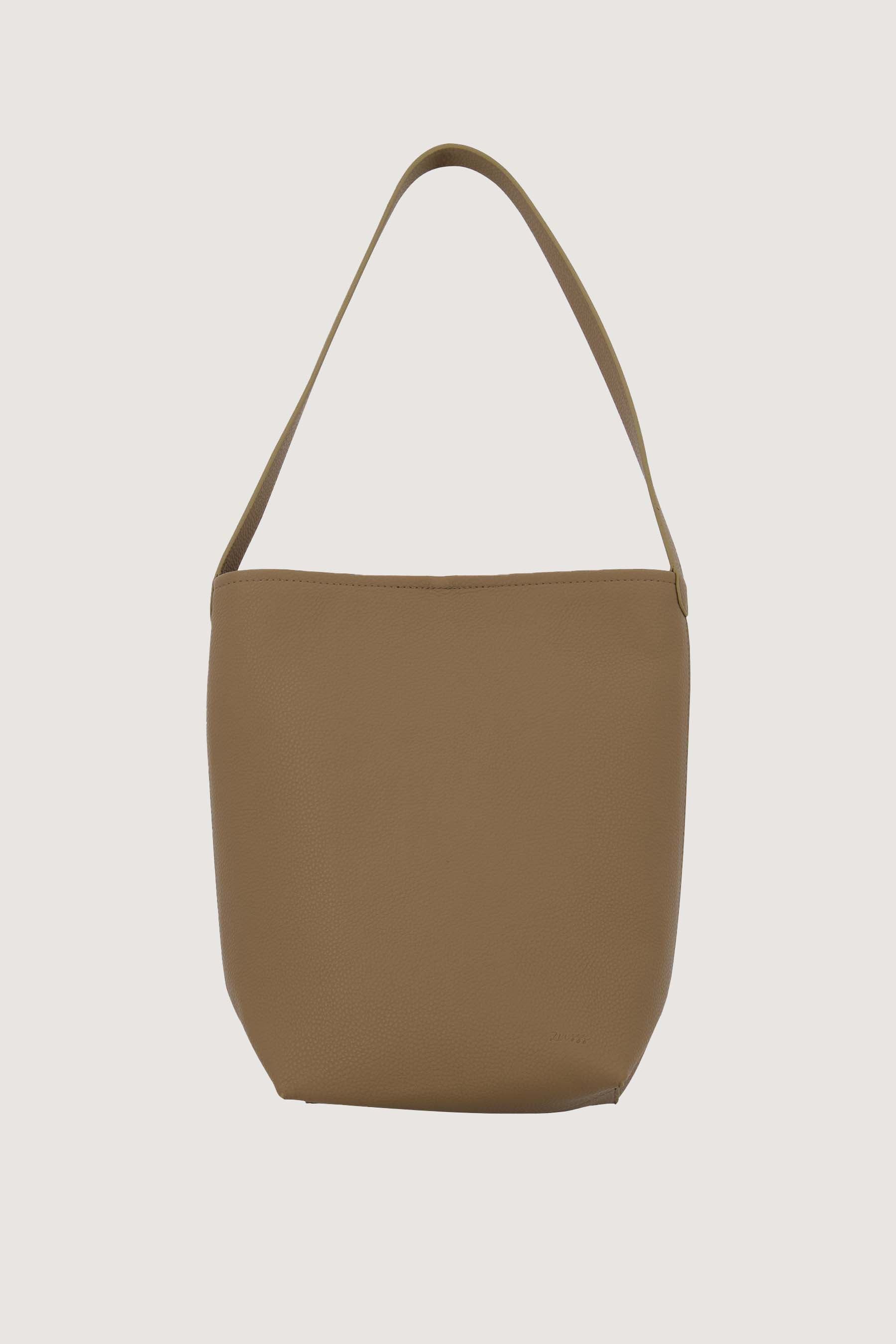 bucket bag