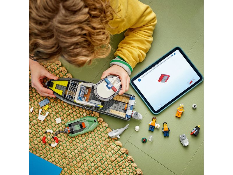LEGO® City Verfolgungsjagd im Polizeiboot 60456 Spielset mit Polizeiboot für kleine Helden
