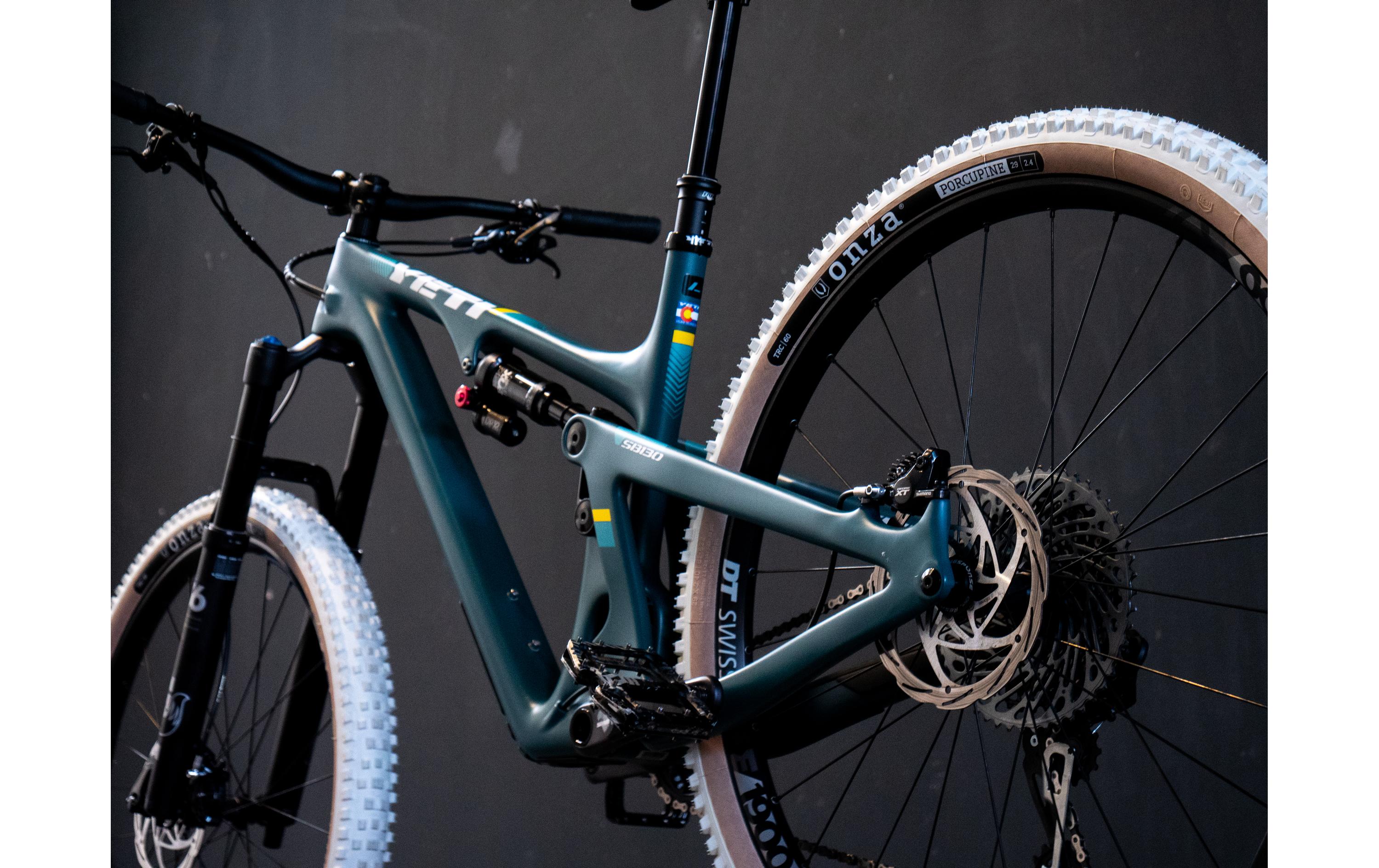 Velopneu Porcupine Weiss-Skinwall, 60 Rubber, 29 