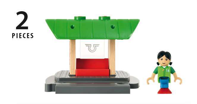 BRIO Spiel Bahnhof mit Aufnahmefunktion