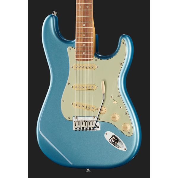 Fender Player Plus Strat Opal Spark