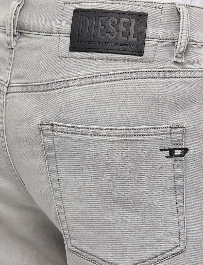 DIESEL JEAN HOMME D-STRUKT 69RE GRIS CLAIR