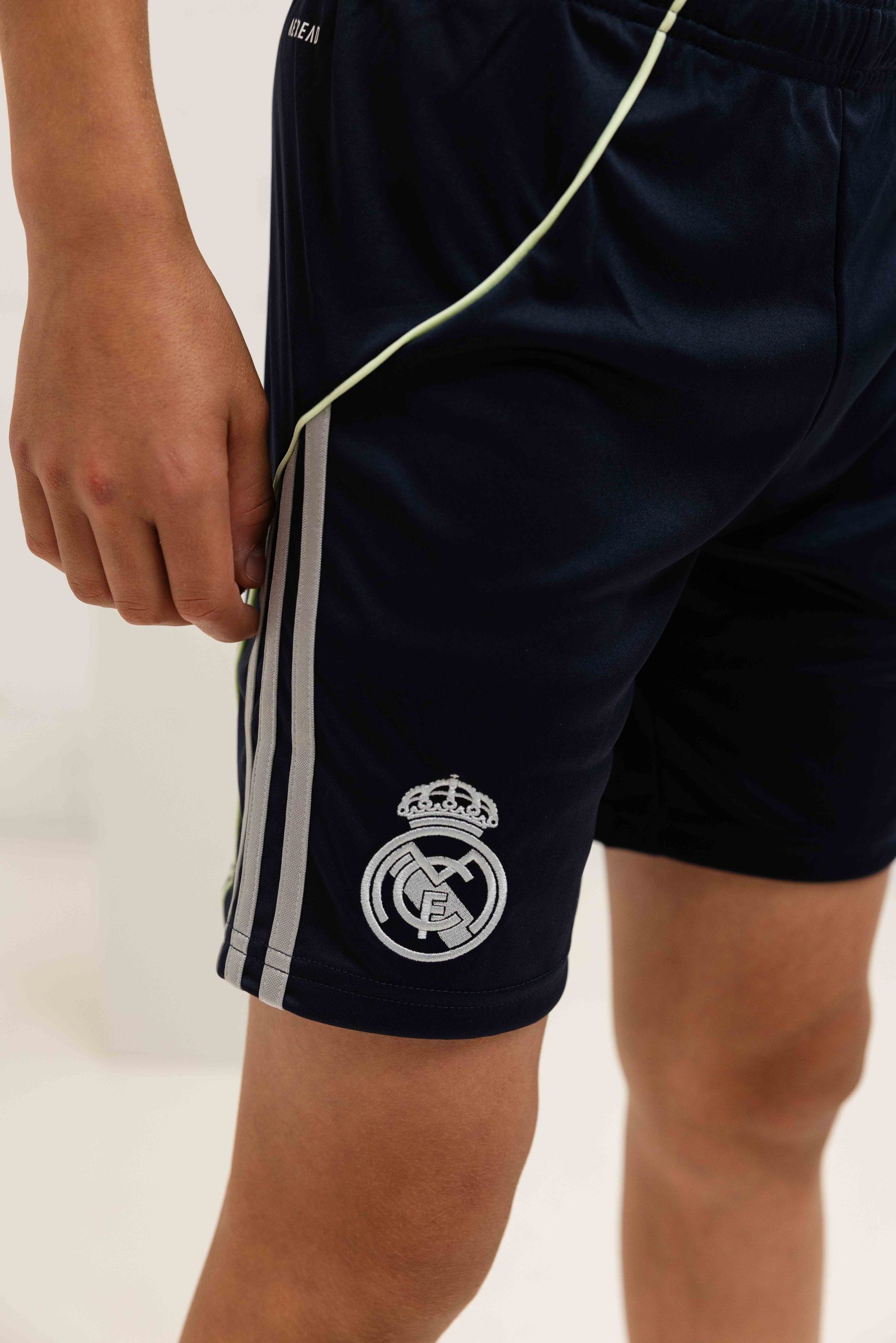 Real Madrid Uit Broekje Junior 2025/2026