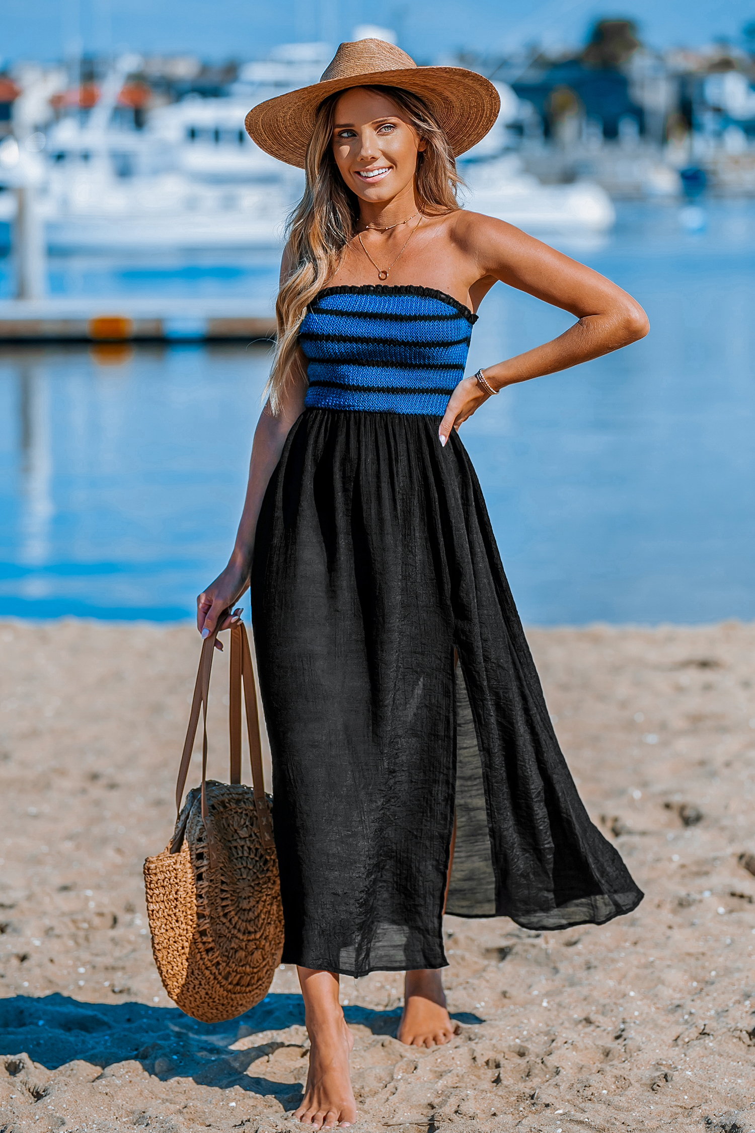 Robe cover up midi avec jupe noire et corsage à smocks et rayures