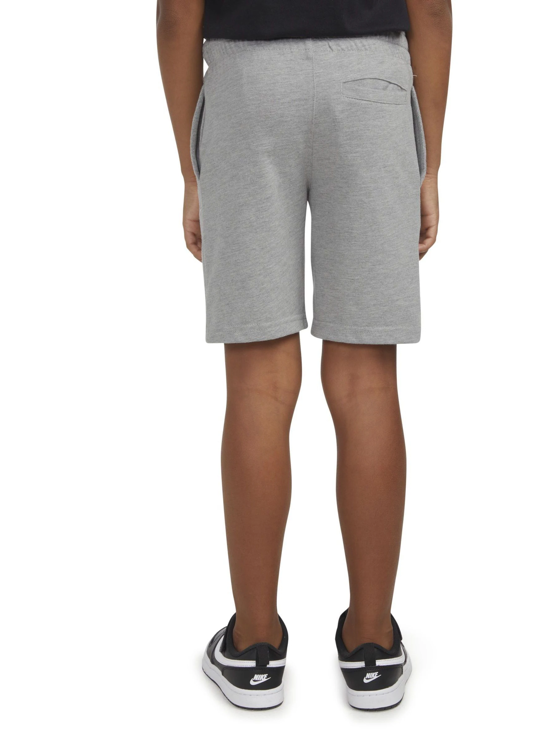 Nike Club short voor kleine kinderen