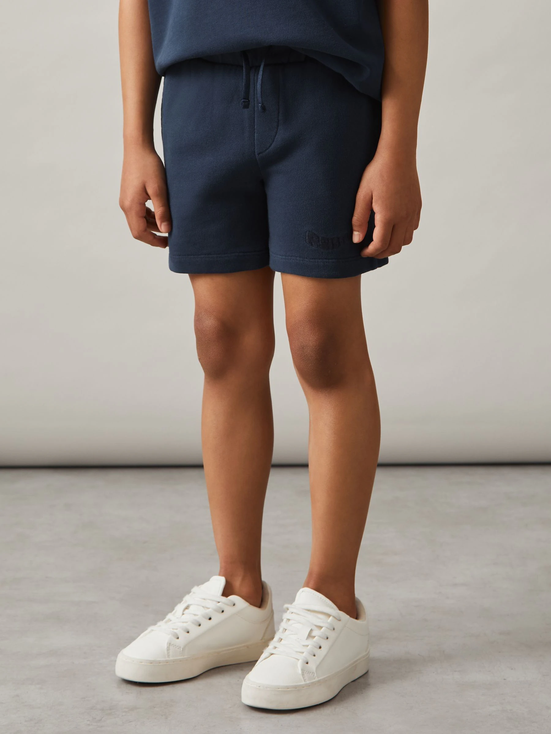 Verwassen marineblauw - Reiss Perry Cotton Brand-Embroidered Shorts