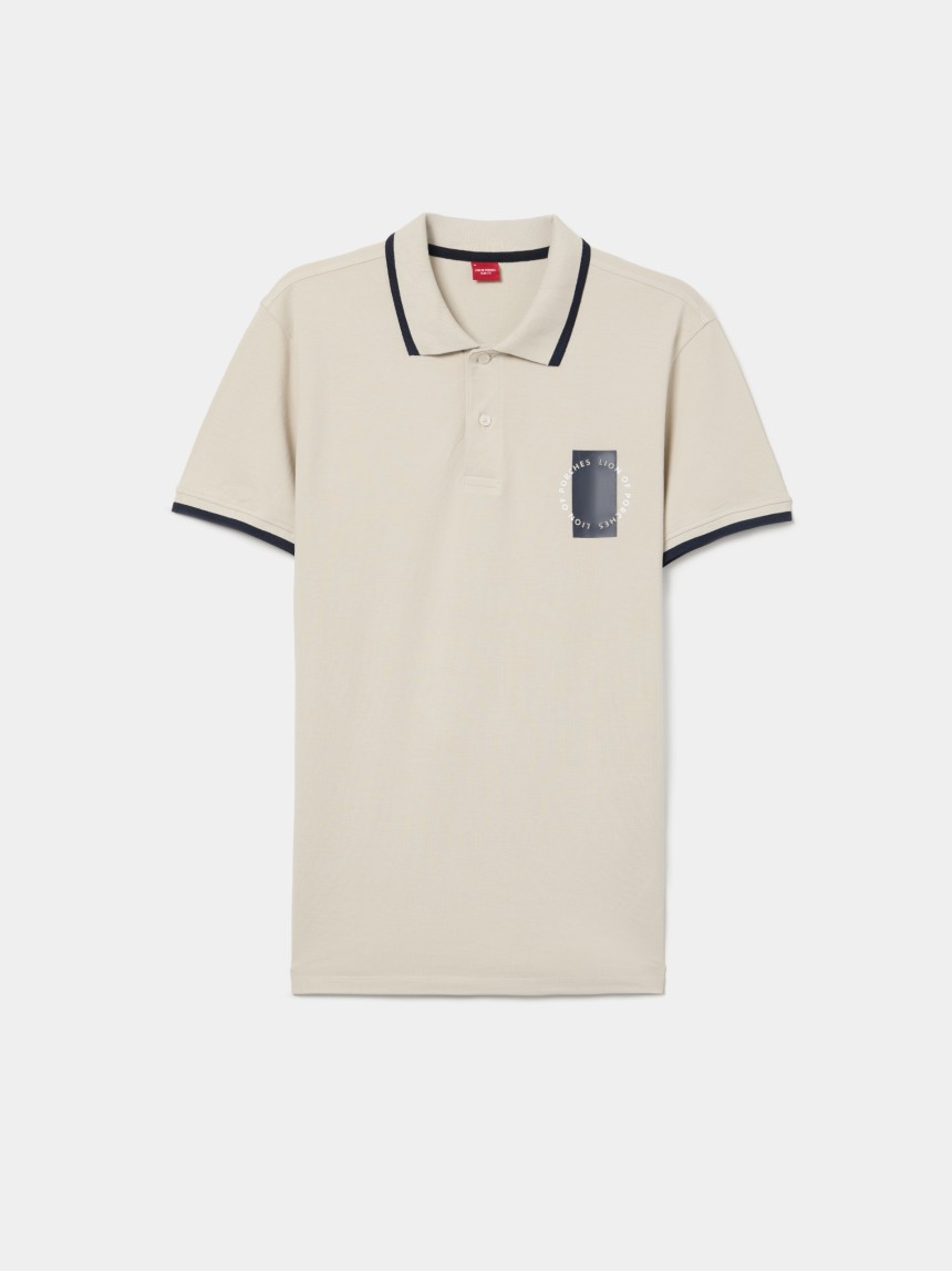 Polo piqué com riscas e estampado