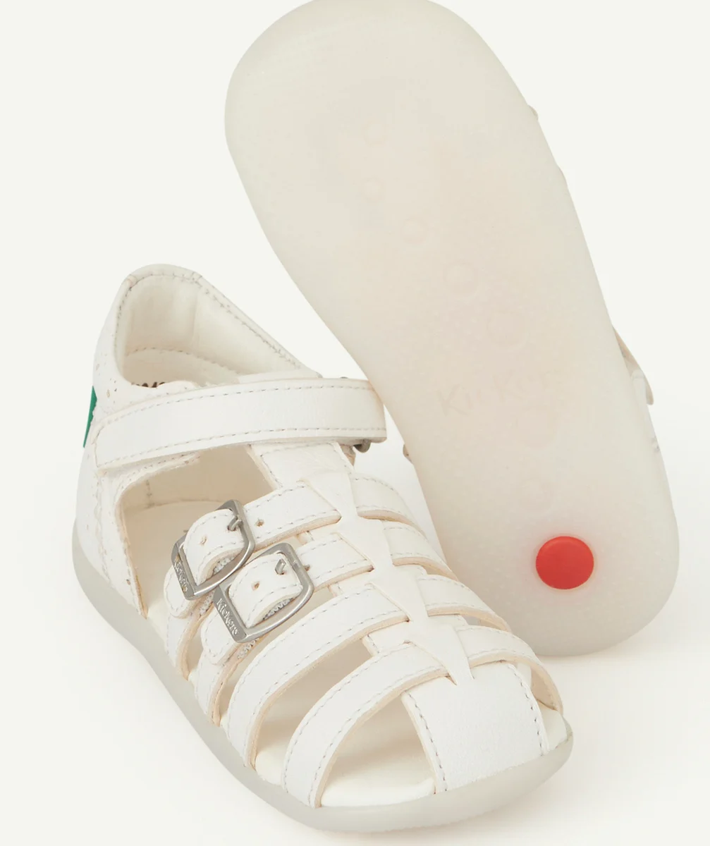 KICKERSSANDALES BÉBÉ FILLE BIGKRO BLANC EN CUIR AVEC FLEURS