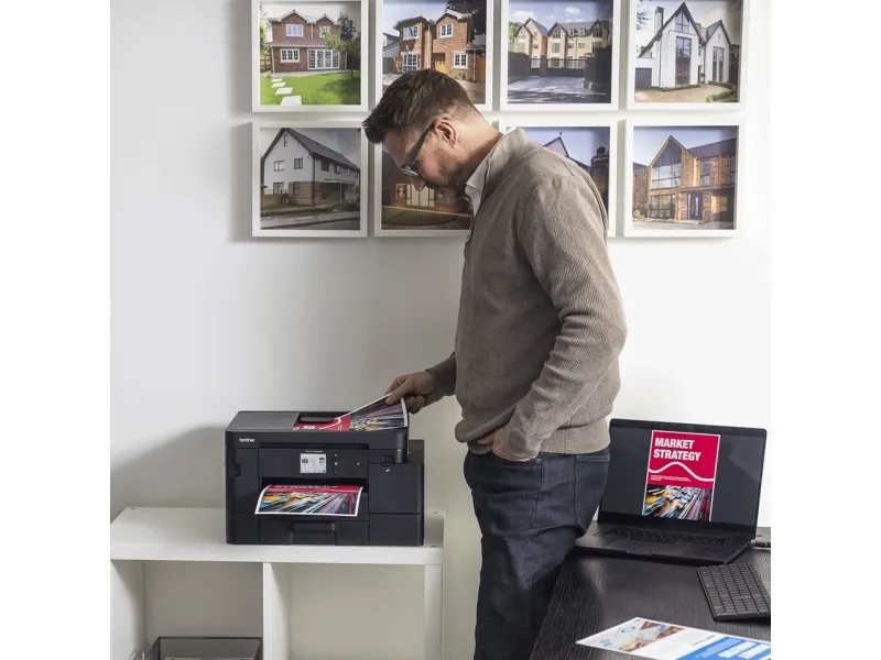 Brother MFC-J4550DW - Multifunktionsprinter - farve - blækprinter - A4 (210 x 297 mm) (original) - A4/Legal (medie) - op til 13 spm (kopiering) - op til 20 spm (udskriver) - 150 ark - USB 2.0, LAN, Wi-Fi(n)
