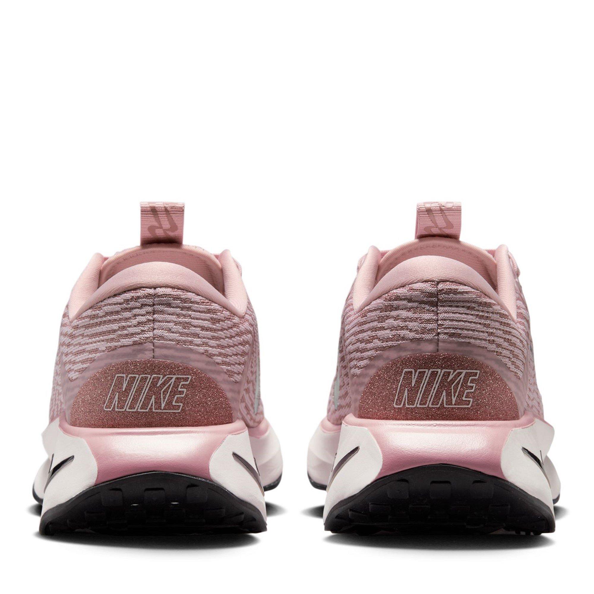 Nike Motiva Premium