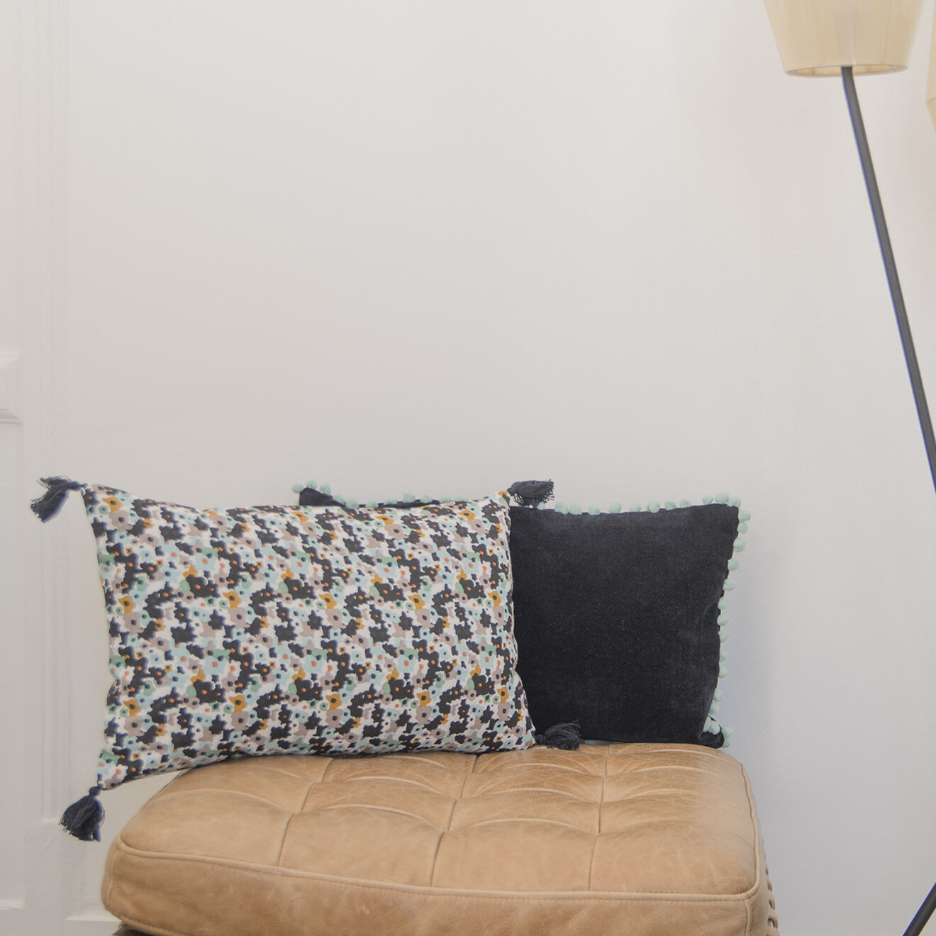 Febronie Home Housse de coussin Liberty noir délavé - 50x30 cm