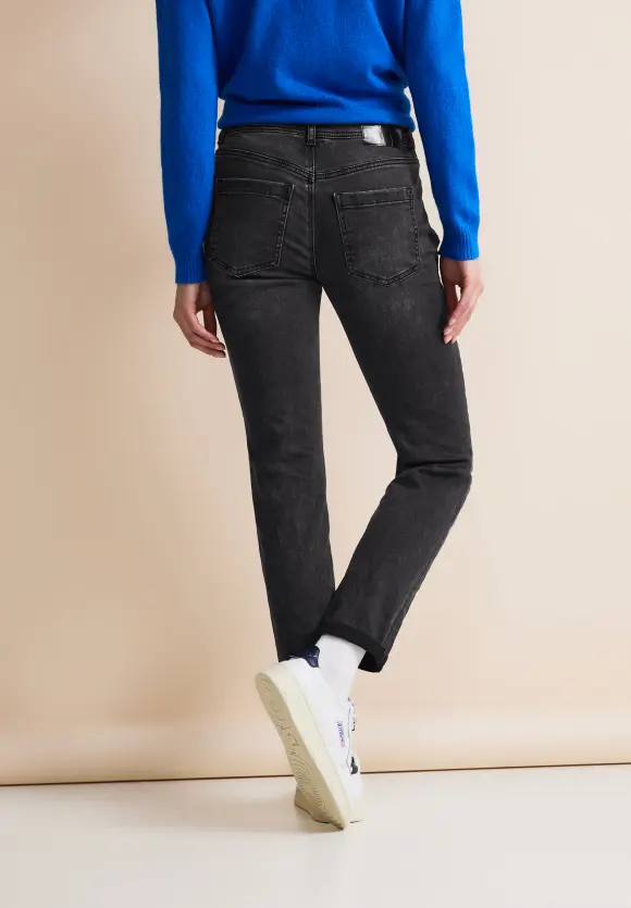 Casual Fit Jeans - soft black wash