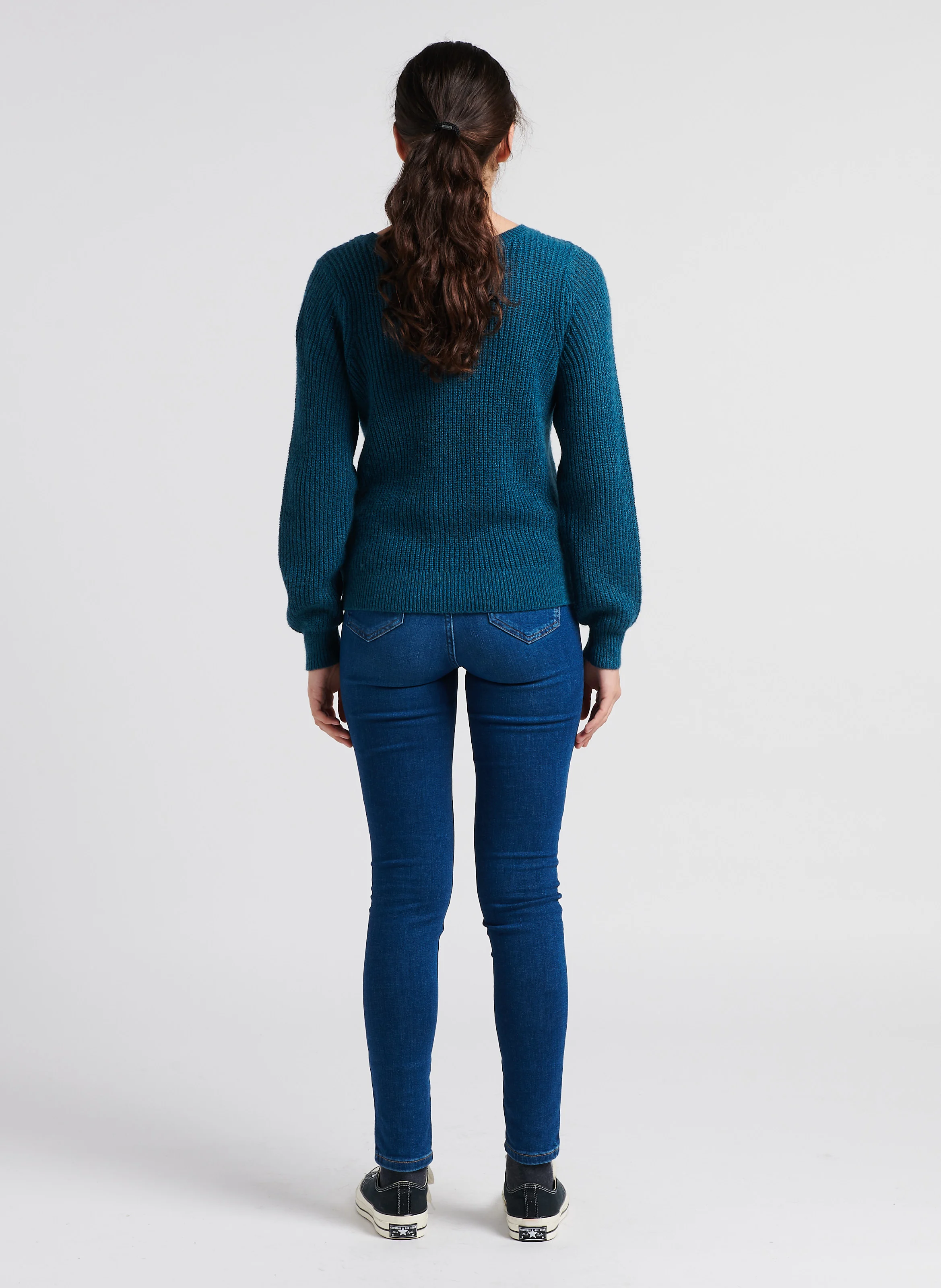 DEBRA - Pull droit col v en maille | Bleu