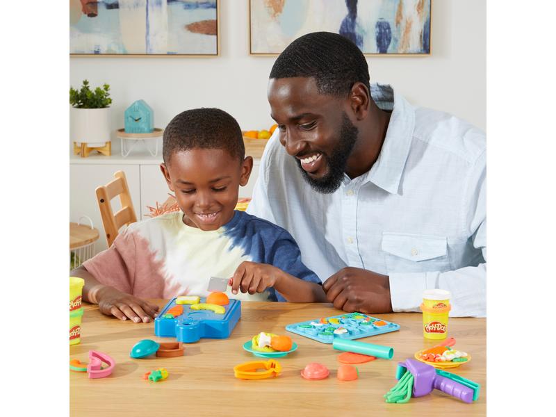 Play-Doh Knetspielzeug Kleiner Chefkoch Starter-Set Set mit 14 Küchen-Accessoires