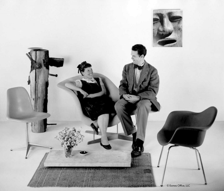 Vitra Eames DAW stoel geelachtig esdoorn onderstel, Sea Blue