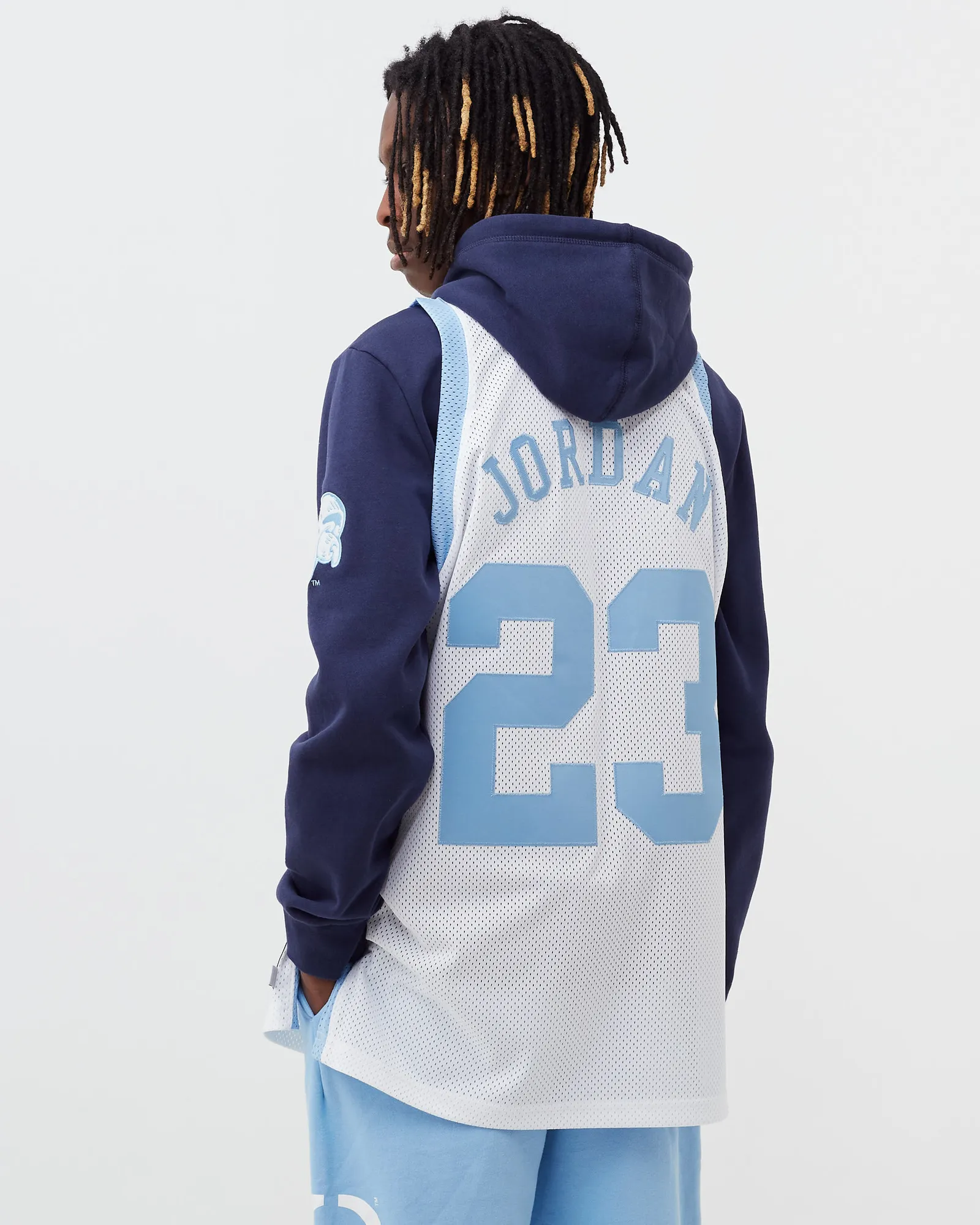 Mitchell & Ness NCAA Authentic Jersey University of North Carolina 1983-84 Michael Jordan #23