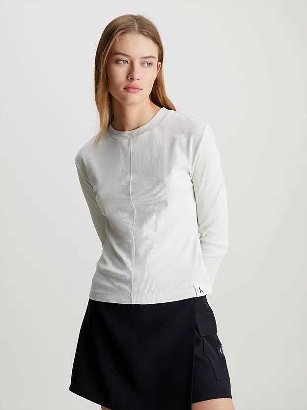 Blusa de manga comprida canelada e modelagem justa