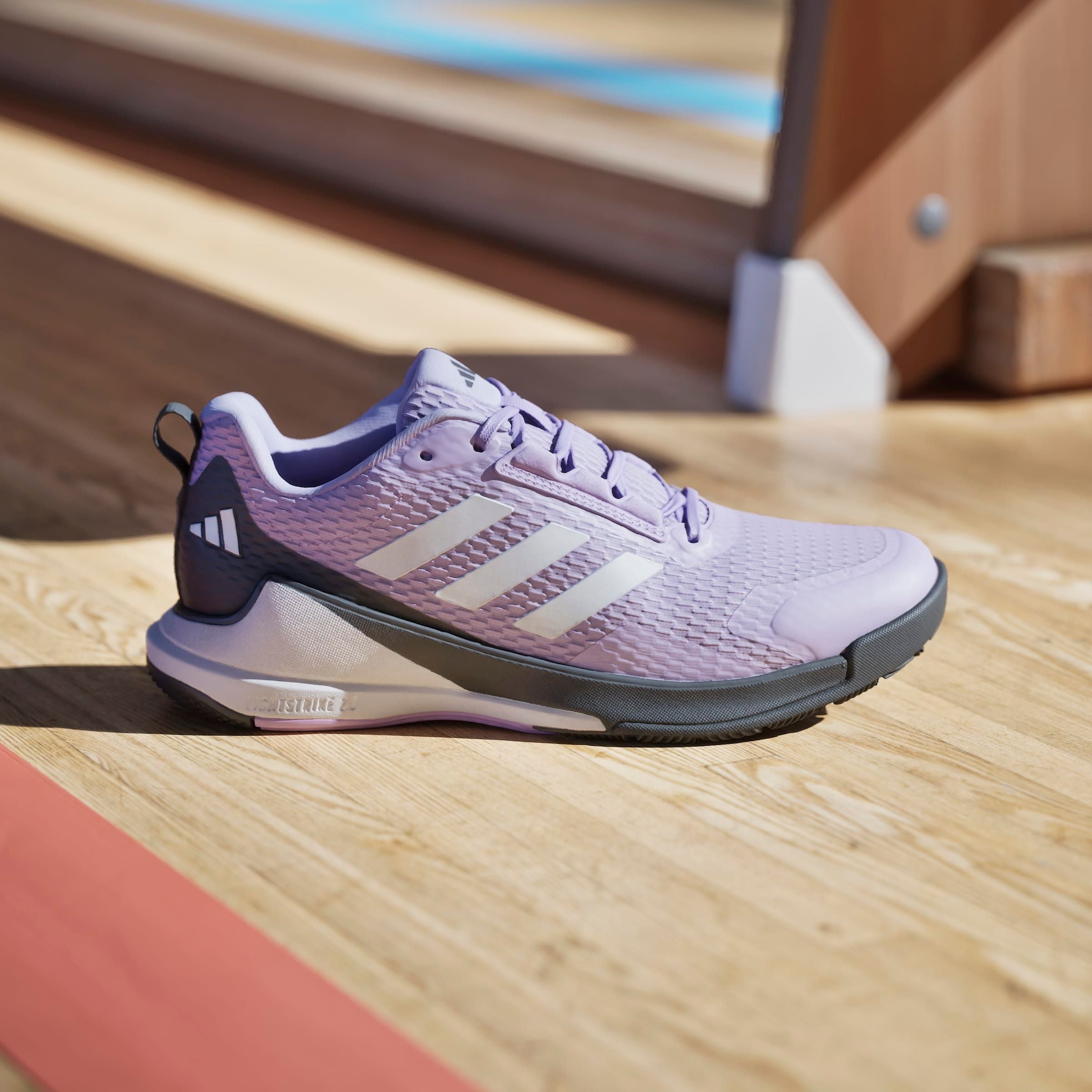 adidas Performance Hallenschuh »NOVAFLIGHT 2 INDOOR«  besonders geeignet für Handball und Volleyball