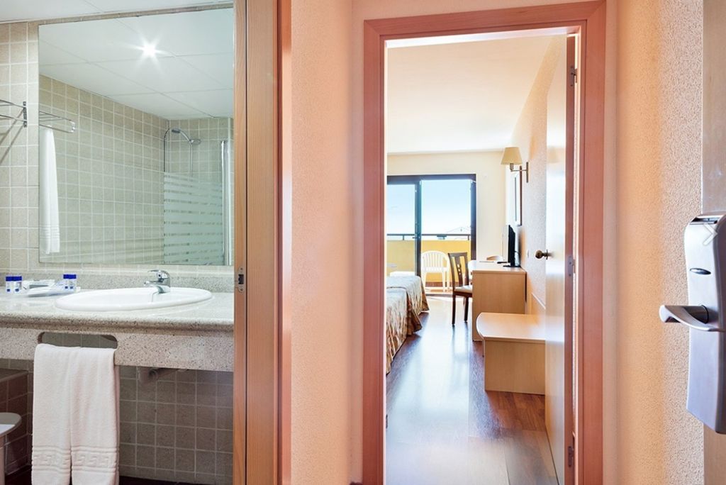 Fly & Go Best Alcazar Logies en ontbijt - Hotel