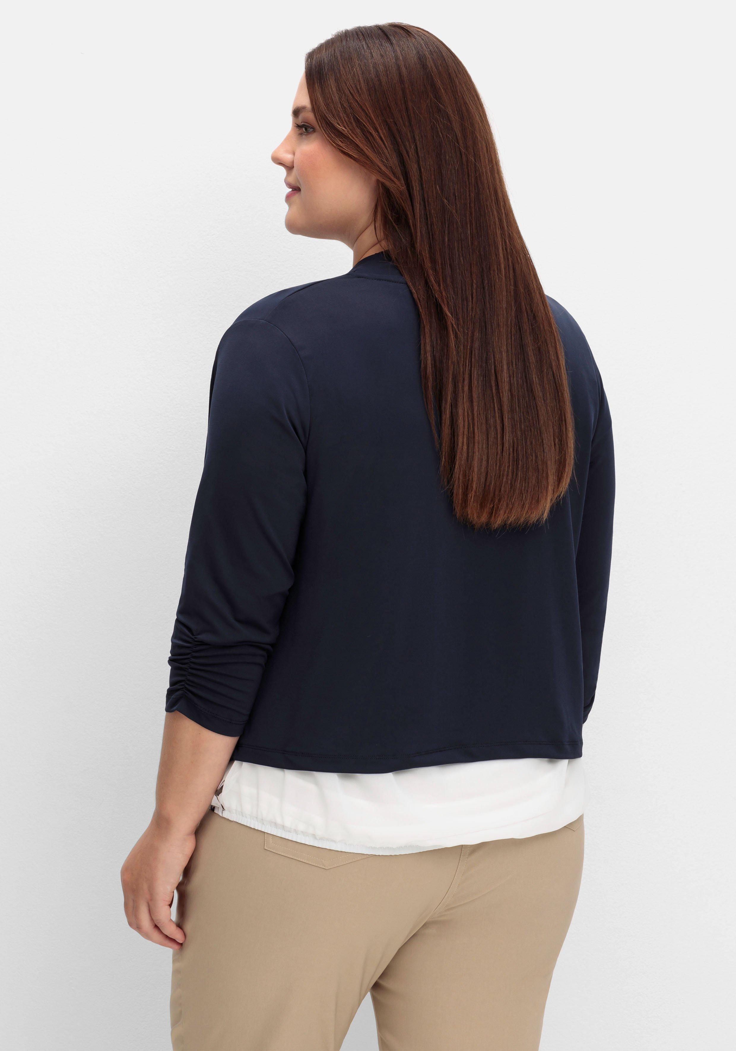 Kurzer Bolero in offener Form, aus fließendem Jersey