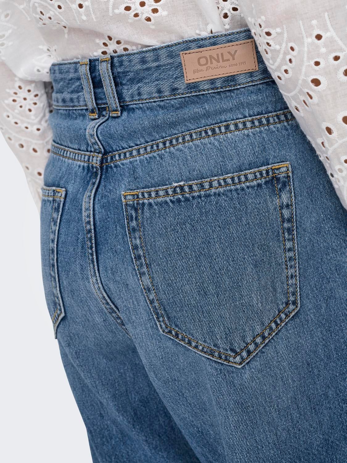 ONLTROY Hohe Taille Karotte Jeans Medium Blue Denim