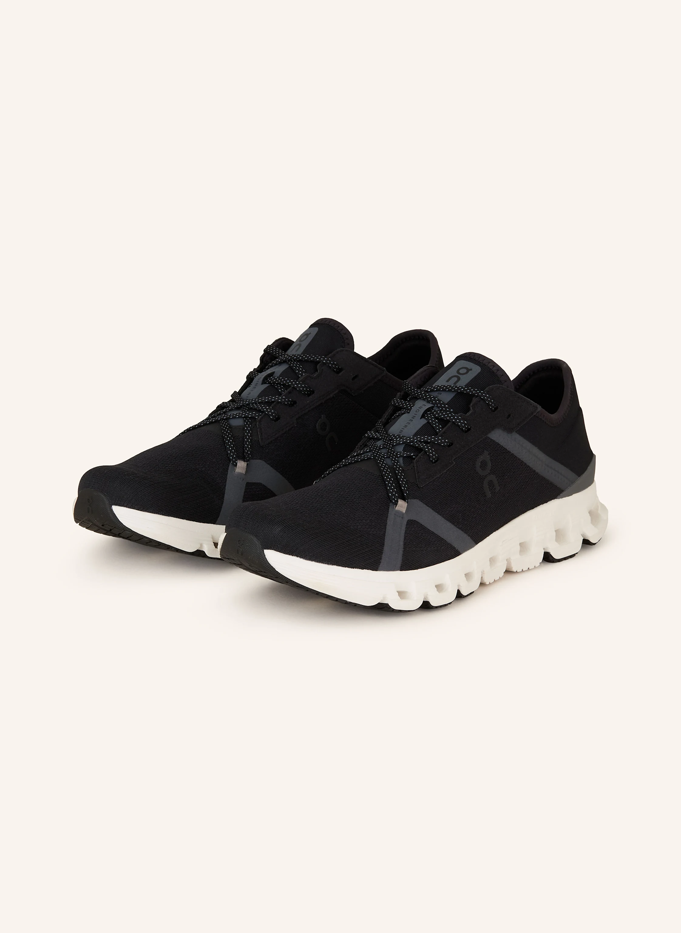 On Fitnessschuhe CLOUD X 4 AD