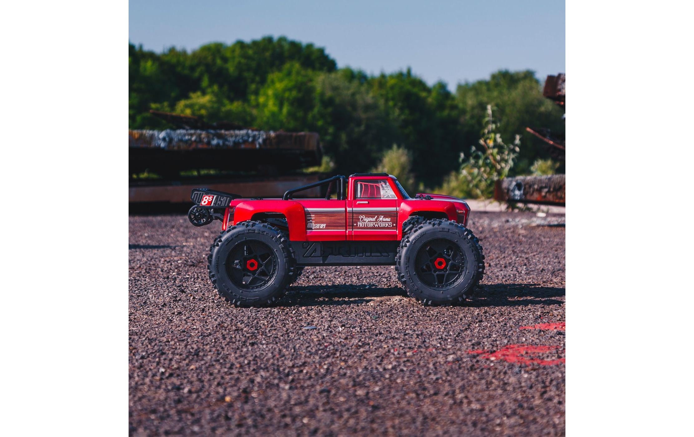Monster Truck Outcast 8S BLX ARTR, 1:5<br>4WD Stunt Truck im Massstab 1:5