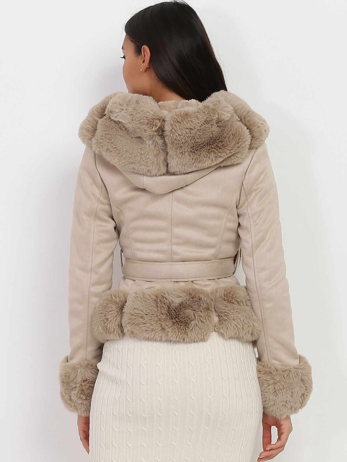 Manteau à fourrure synthétique ceinturé- Taupe