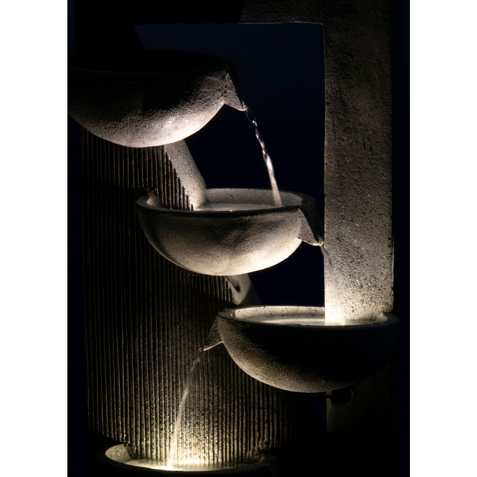 Dobar Polyresin-Brunnen mit Pumpe und LED´s, eckig mit 4 Schalen