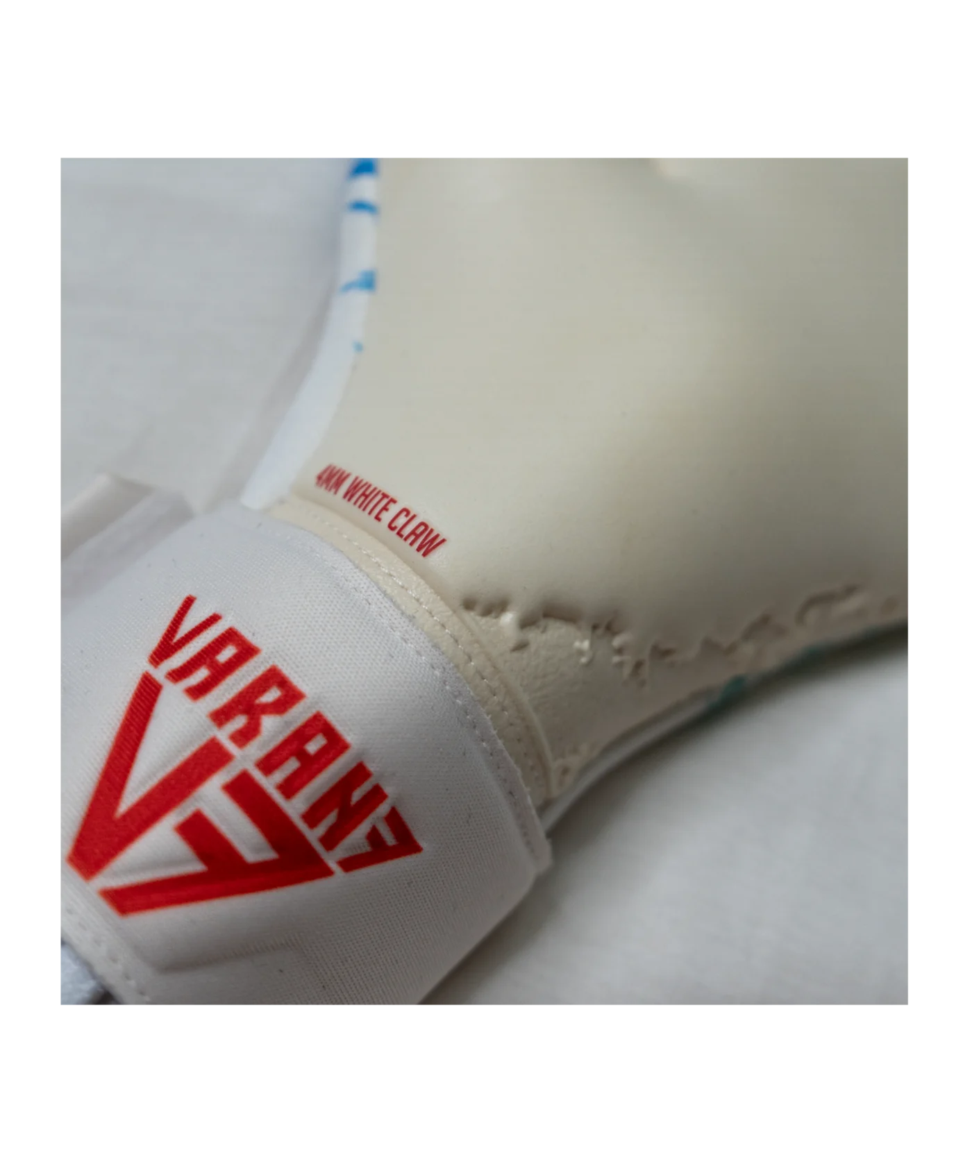 KEEPERsport Varan7 Premier NC TW-Handschuhe Rot Weiss F701