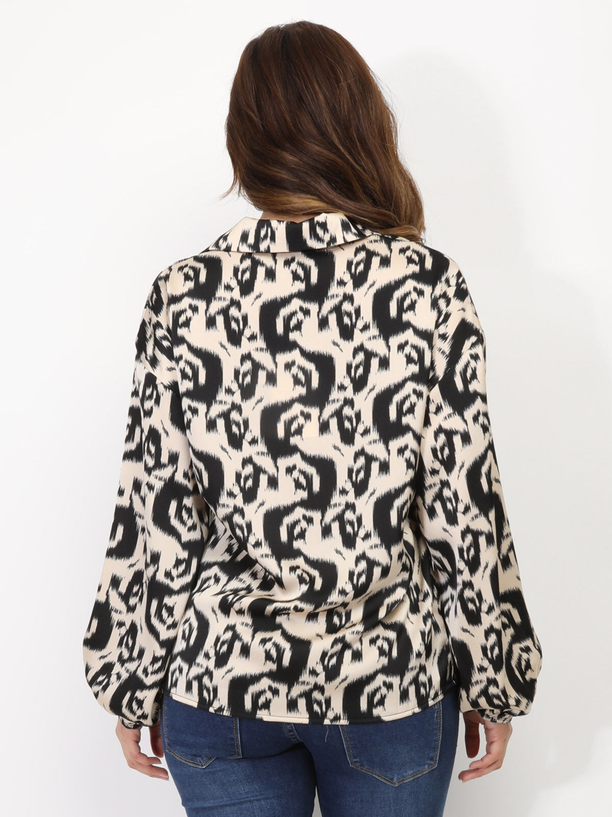 Blouse satinée à motif abstrait- Noir