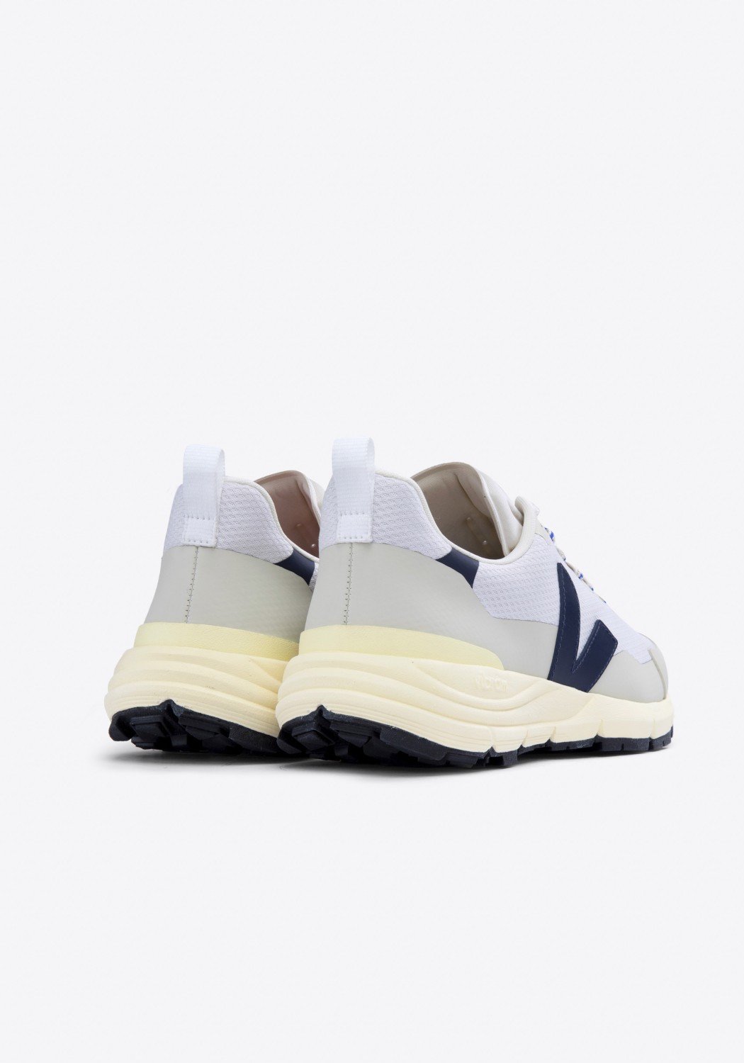 Veja Outdoorschuh Dekkan Alveomesh Gravel Nautico