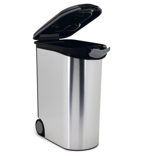 Recipiente para armazenamento de ração prateado e preto