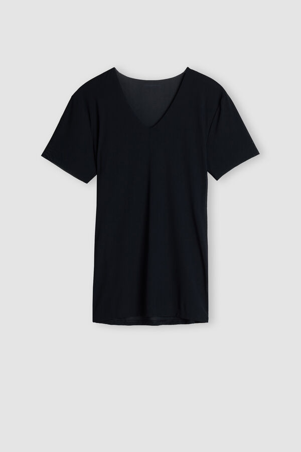 Camiseta de micromalha sem bainha