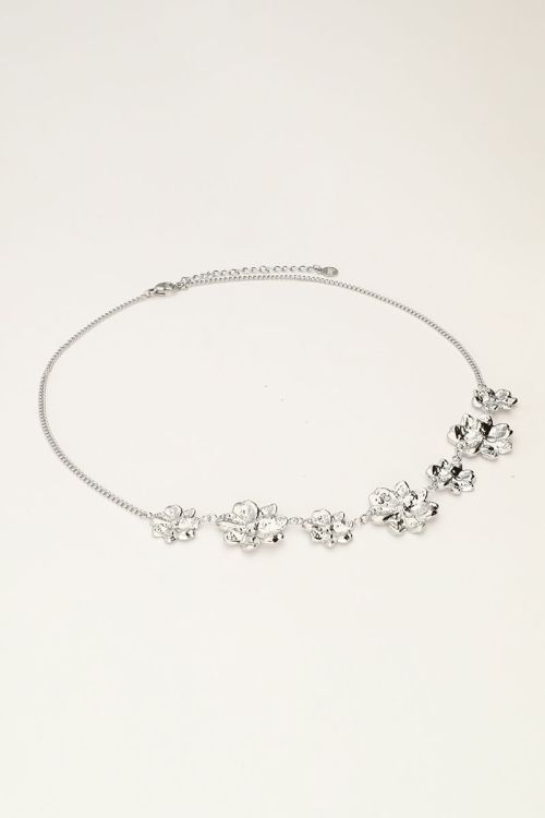 Statement ketting met gestructureerde bloemen