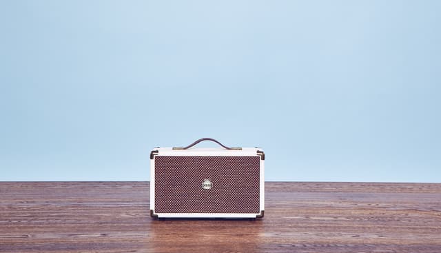 GPO WESTWOOD Bluetooth højttaler Hvid/Brun