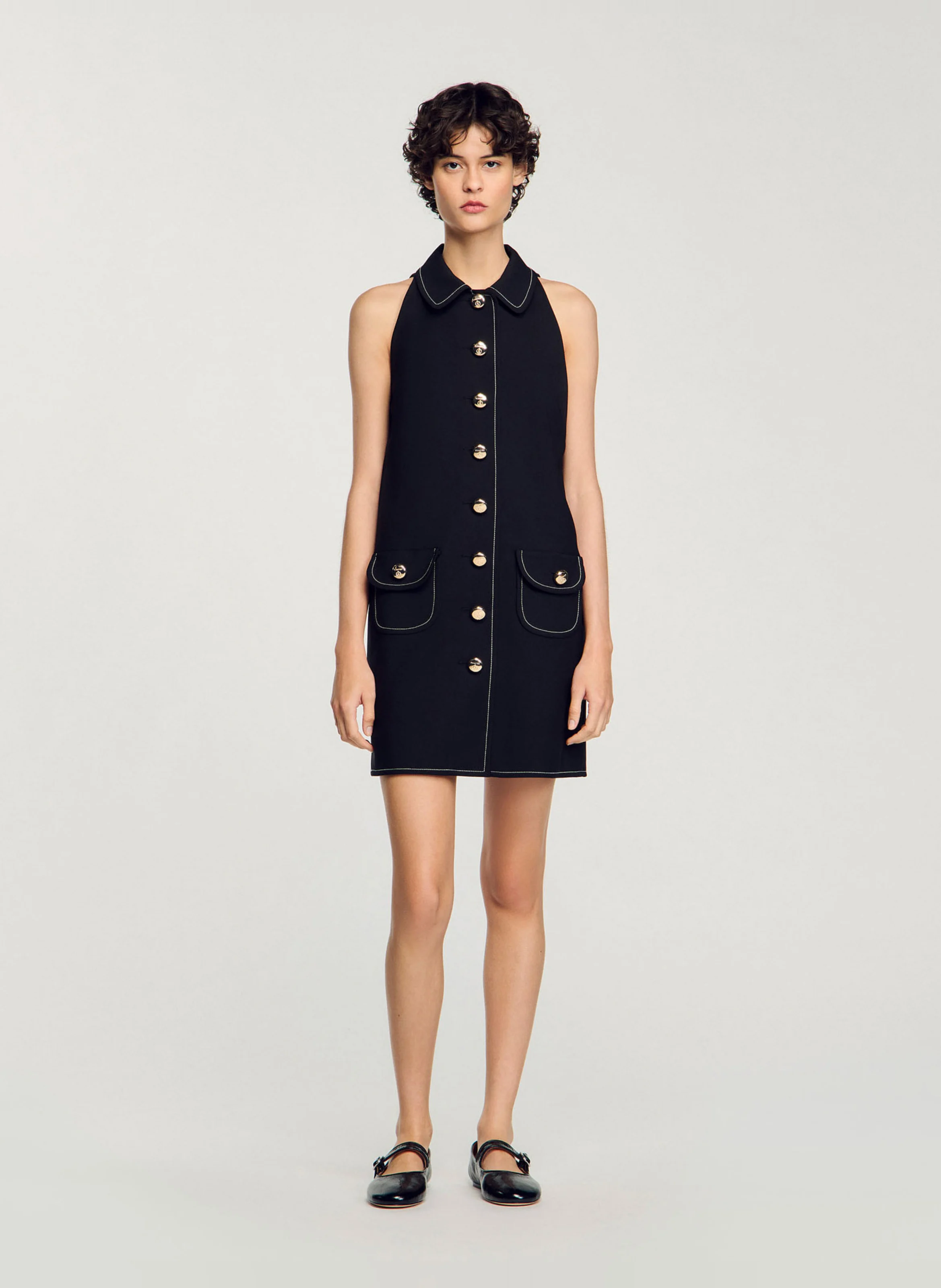 Robe courte à surpiqûres contrastées | Noir
