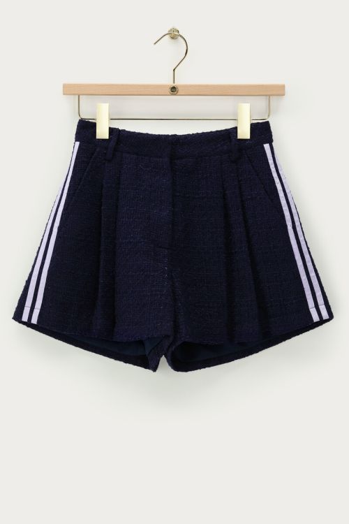 Donkerblauw bouclé short met tapes