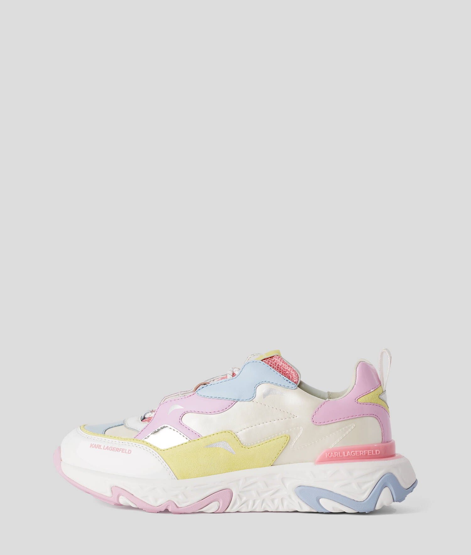 BASKETS EN CUIR BLAZE STRIKE