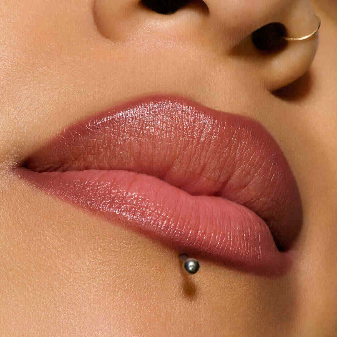 MAC LIPGLAZER Glossy Liner