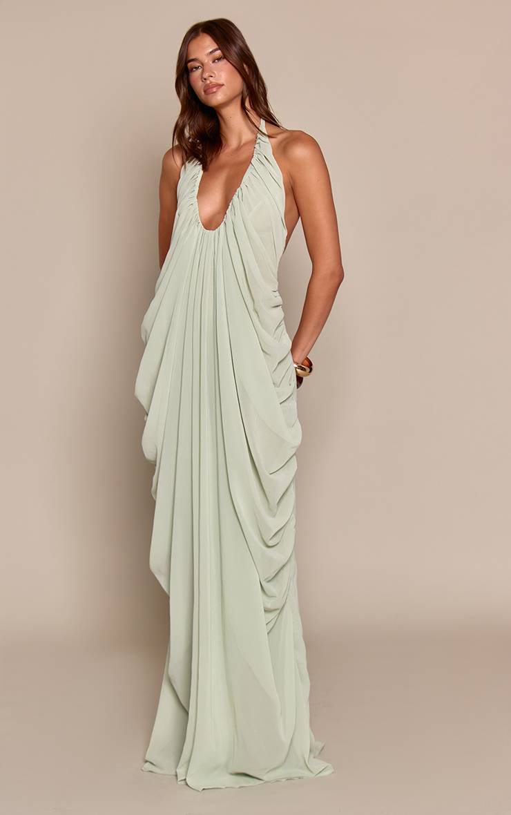 Vert Sauge Robe Longue En Mousseline À Décolleté Plongeant Avec Détails Drapés Froncés