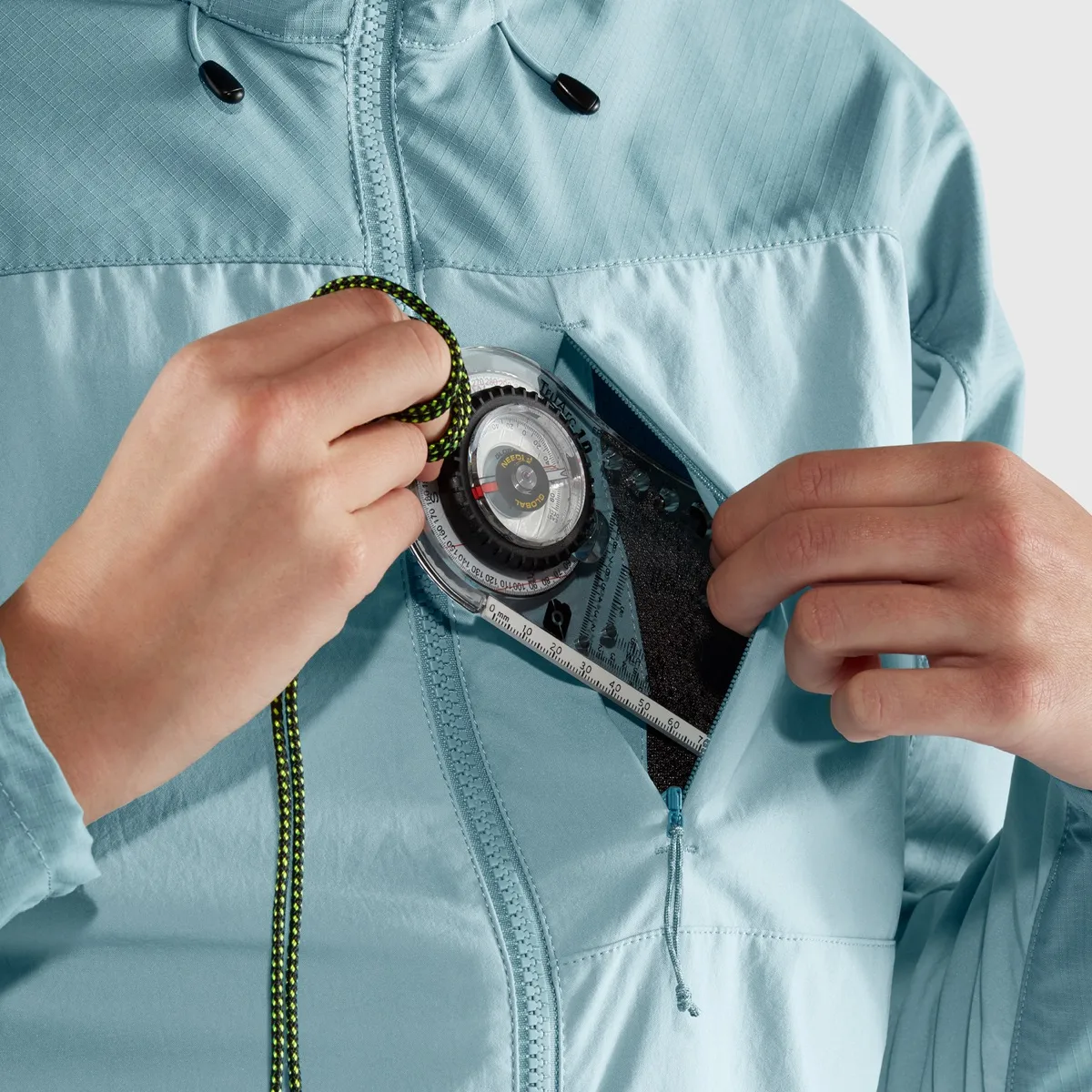 Fjällräven Women's Abisko Midsummer Jacket Jade Green-Patina Green
