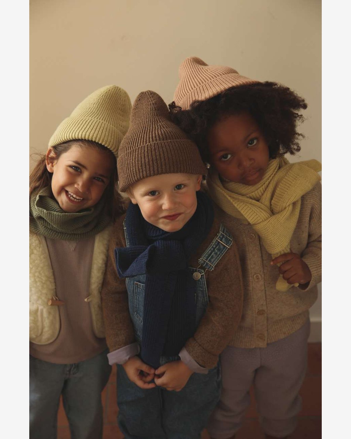 Ull Beanie barn – 100% Merino, Ubehandlet – Rib Lue Fonzie