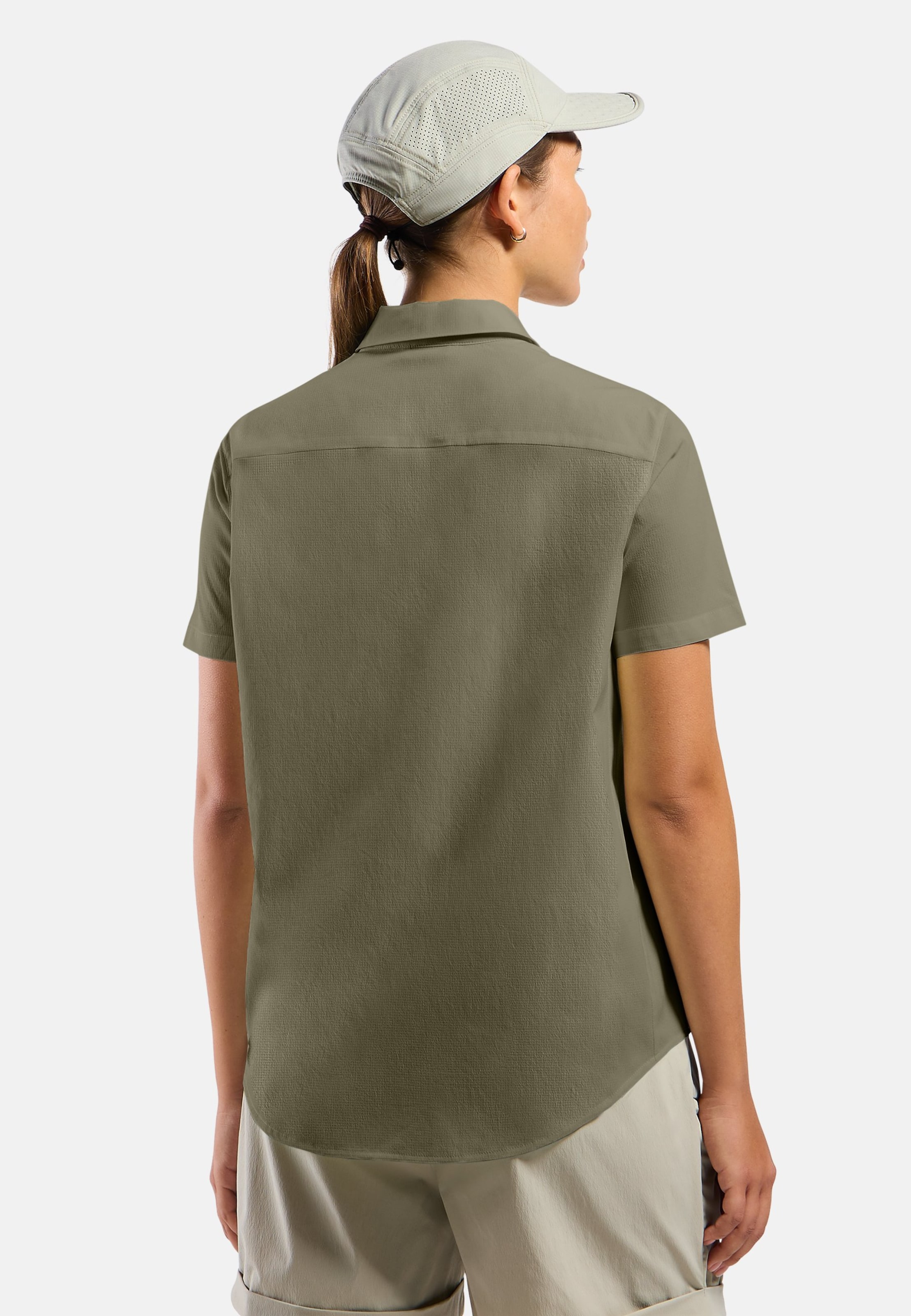 Essentials Kurzarm-Wanderhemd in vetiver